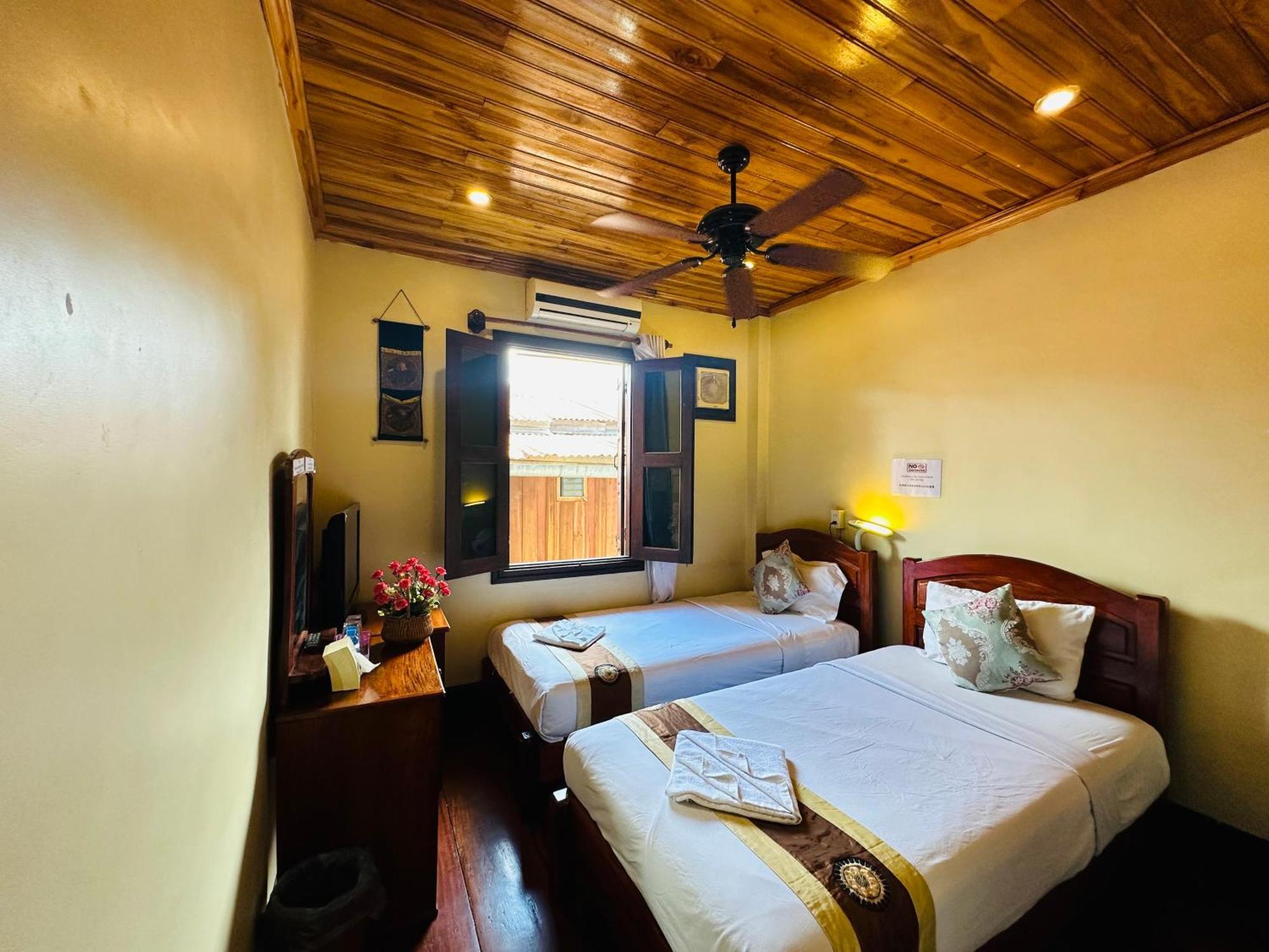 Anisa Mekong Riverside Villa لوانغ برابانغ المظهر الخارجي الصورة